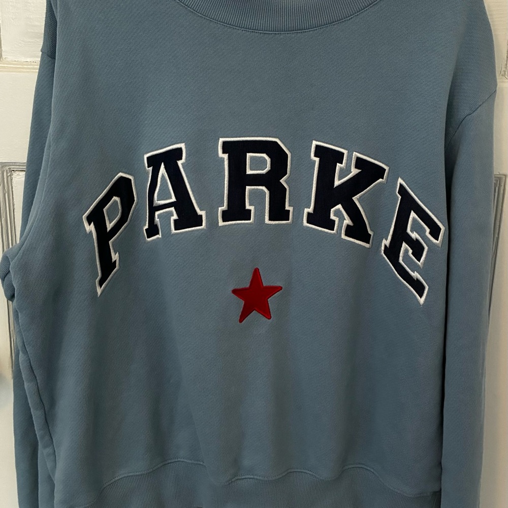 PARKE heritage coastal mockneck sweater light blue with heart.